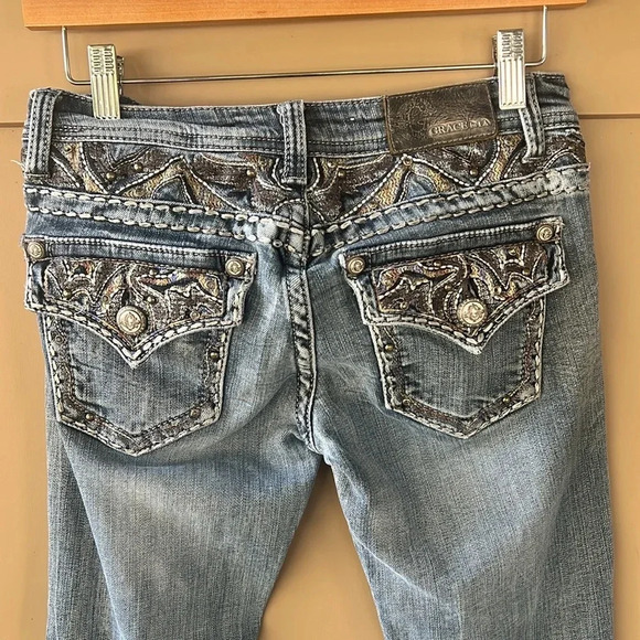 Grace in LA 27 Distressed Bootcut Jeans with Embellished Back Pockets Light Wash - Picture 5 of 12